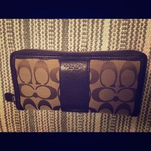 Authentic Coach Wallet